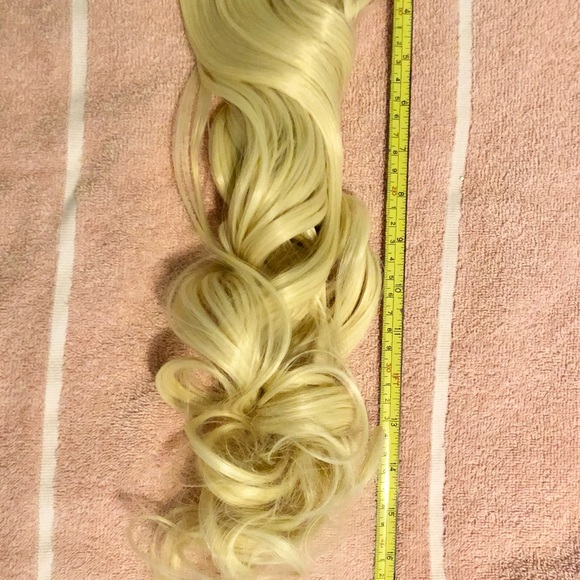 NEW! Fashion Clip-In Wrap Around Synthetic Long Pony Tail LIGHT BLONDE. - Picture 4 of 8